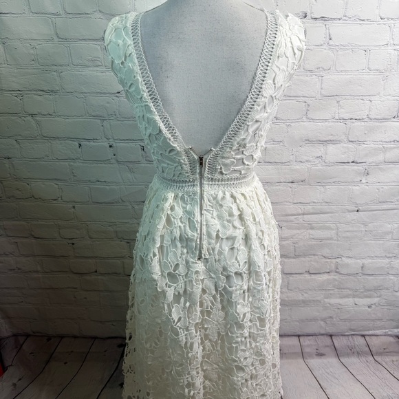 LULUS Ivory Lace Midi Dress XS - Picture 5 of 10